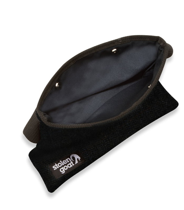 Olde Black Musette