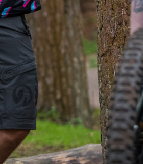 new anthracite gravel shorts for men and women out now