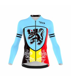 Front view of women's long sleeved Lionheart orkaan jersey. Predominantly light blue featuring the Flanders Lion in the centre and the colours of the Belgian flag on the lower torse, with two small black stripes on the bicep of the sleeves.