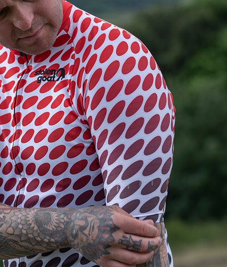 Man wearing Durutti jersey, close up of sleeve