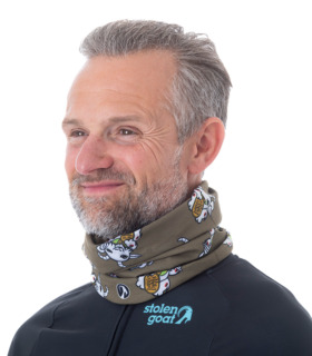 Man wearing moshi cycling neckwarmer